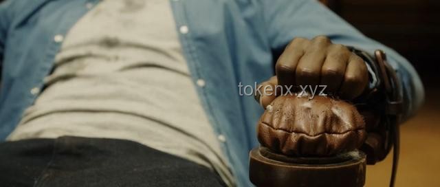 “禁”降淫欲：解读短软狼牙棒与后天人种袋的隐喻迷思